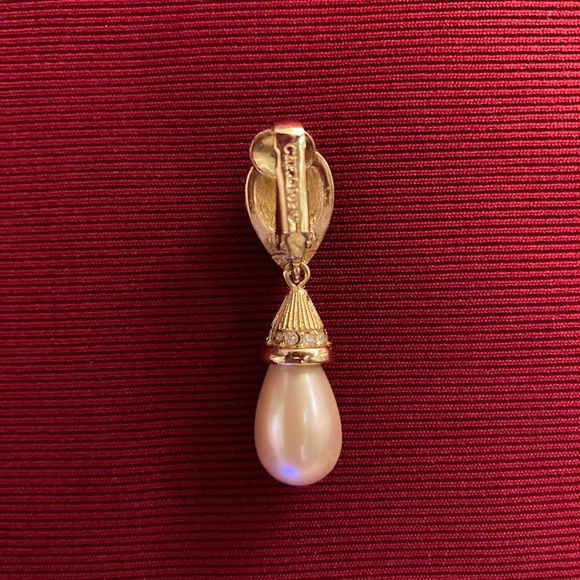 Christian Dior Signed clip on faux pearl earrings with Swarovski crystals 1980s - Picture 4 of 5
